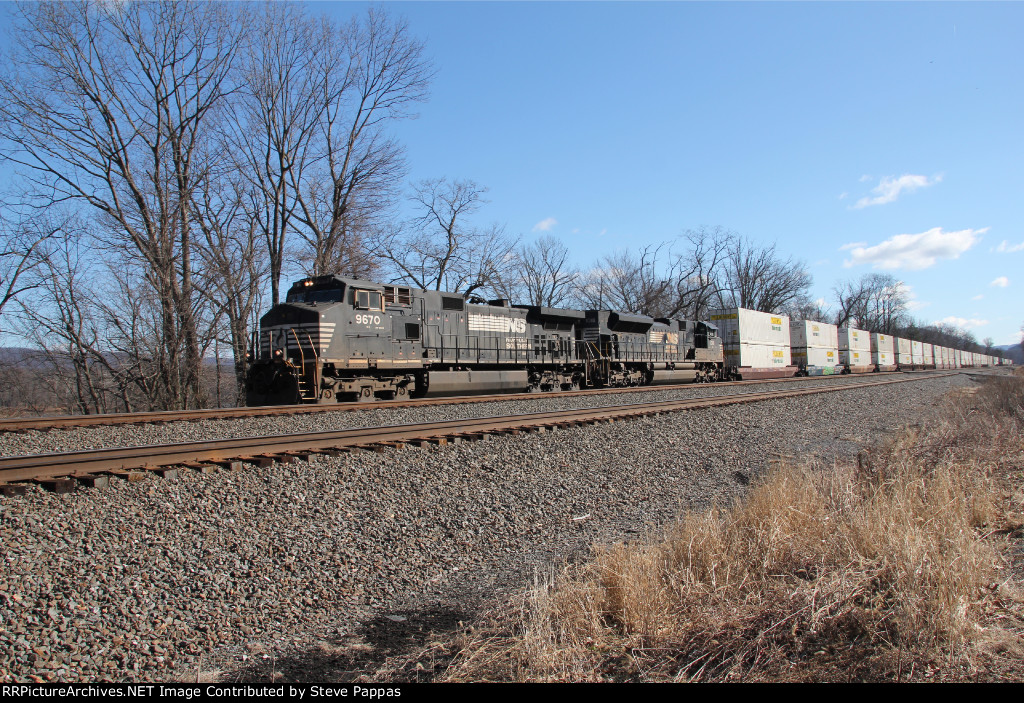 NS 9670 takes a train west